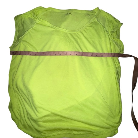 Zella Women's Neon Yellow Short Sleeve Tee Size Medium - Picture 3 of 6